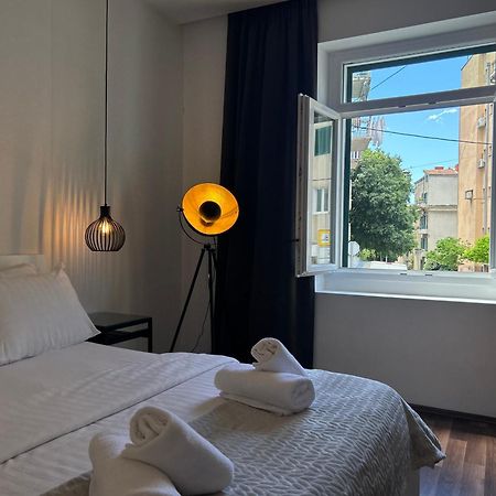 Marton & Martinis Superior Apartments - Spacious One-Room Apartments - Excellent Location Within Walking Distance Of Diocletian'S Palace And Bacvice Beach - The Best Restaurants Within Walking Distance - Buralux Properties Split Exterior foto